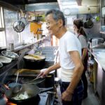 常連が殺到する大衆町中華職人の耳でも旨いリズミカルな鍋さばき丨Egg Fried Rice – Wok Skills in Japan