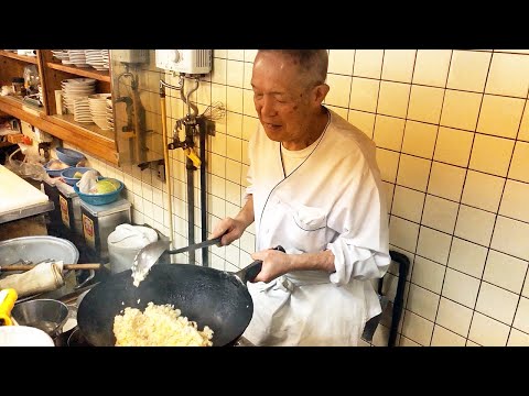 浅草で50年間愛されてきた町中華カド！混み合うお昼時の注文を一人でこなす！ Japanese food in Asakusa 아사쿠사