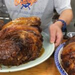 名古屋最強町中華「人生餃子」の料理風景　Fried noodles cooking in japan.