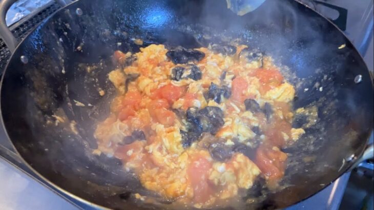 町中華屋さん「兆徳」の「トマト卵炒め」を中華鍋で作ってみた。