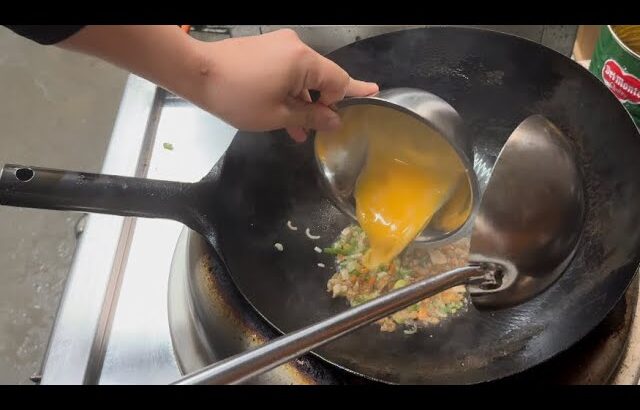 この作り方がヤバい！町中華の賄い炒飯